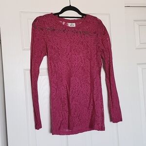Long sleeve lace shirt